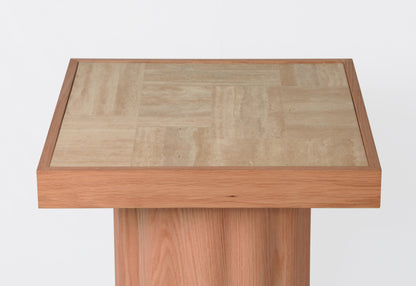 Scalloped Pedestal Side Table – A Statement of Natural Elegance