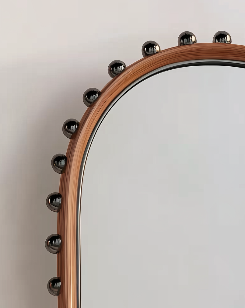 Orbital Elegance Mirror – A Bold Statement of Luxury